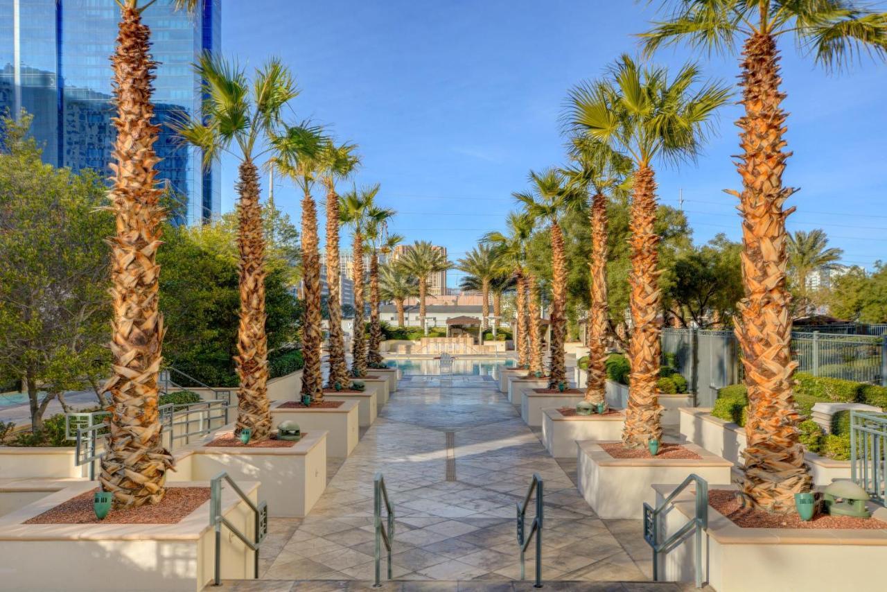 Mgm Signature-27-805 F1 Track & Strip View Balcony Las Vegas Exterior foto
